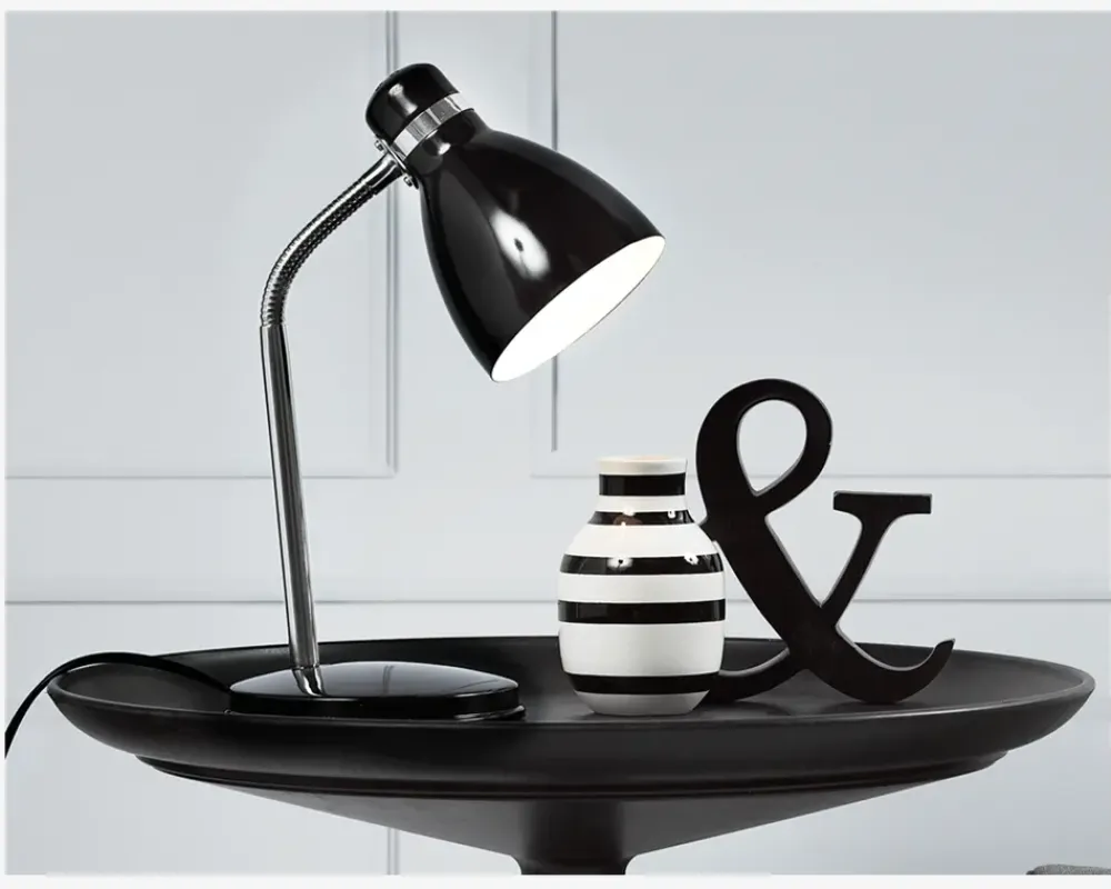 Hot Daells Bolighus Bordlampe Cyclone H.33 cm Sort