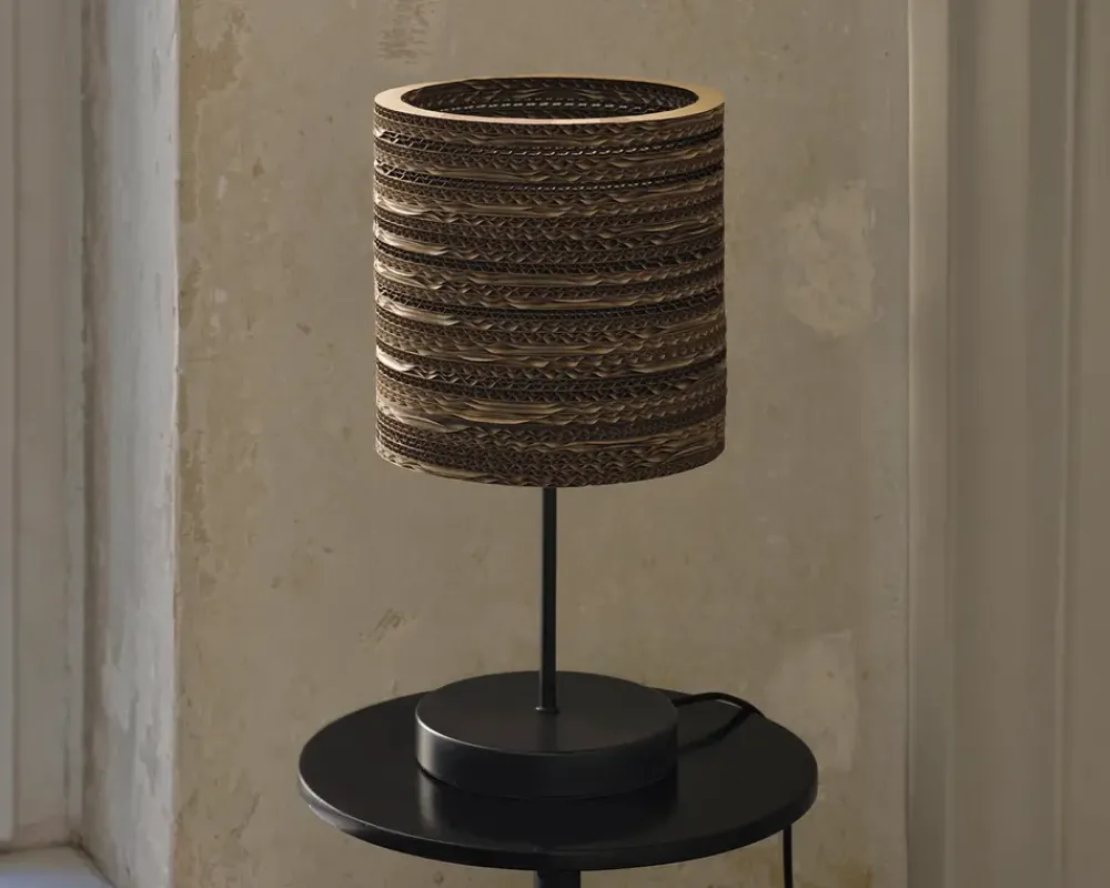 Hot Daells Bolighus Bordlampe genanvendt pap H.38,5 cm