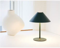 Daells Bolighus Bordlampe Hygge grøn H. 25 cm Grøn, Sort