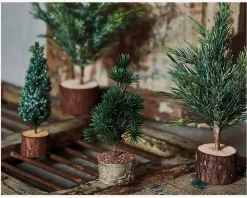 Best Daells Bolighus Cedertræ m/fod plastik H.22 cm