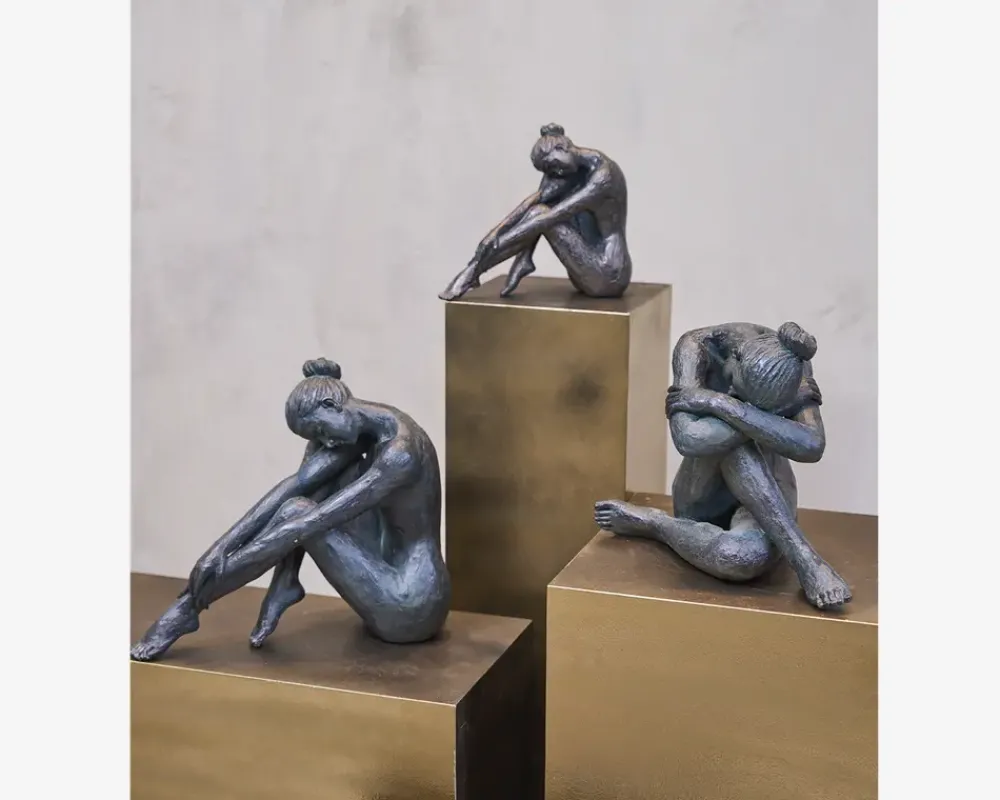 Outlet Daells Bolighus Figur Aya dame 36x25x30 cm