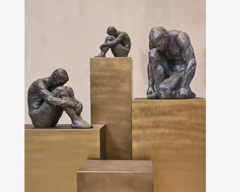 New Daells Bolighus Figur Aya mand 40x23x34 cm