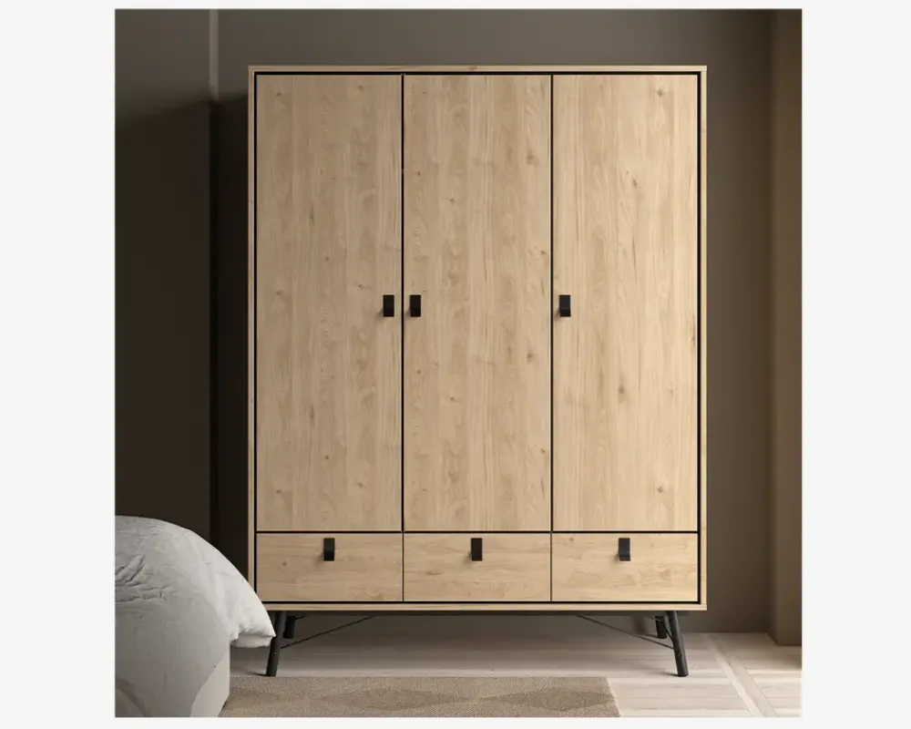 New Daells Bolighus Garderobeskab Ry m. 3 låger og 3 skuffer Eg