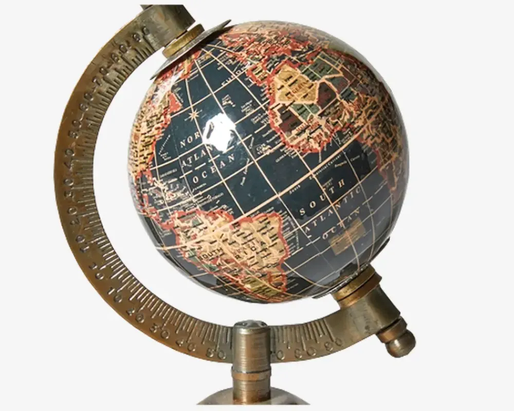 Daells Bolighus Globus m/fod Ø.7xH.15 cm Sort