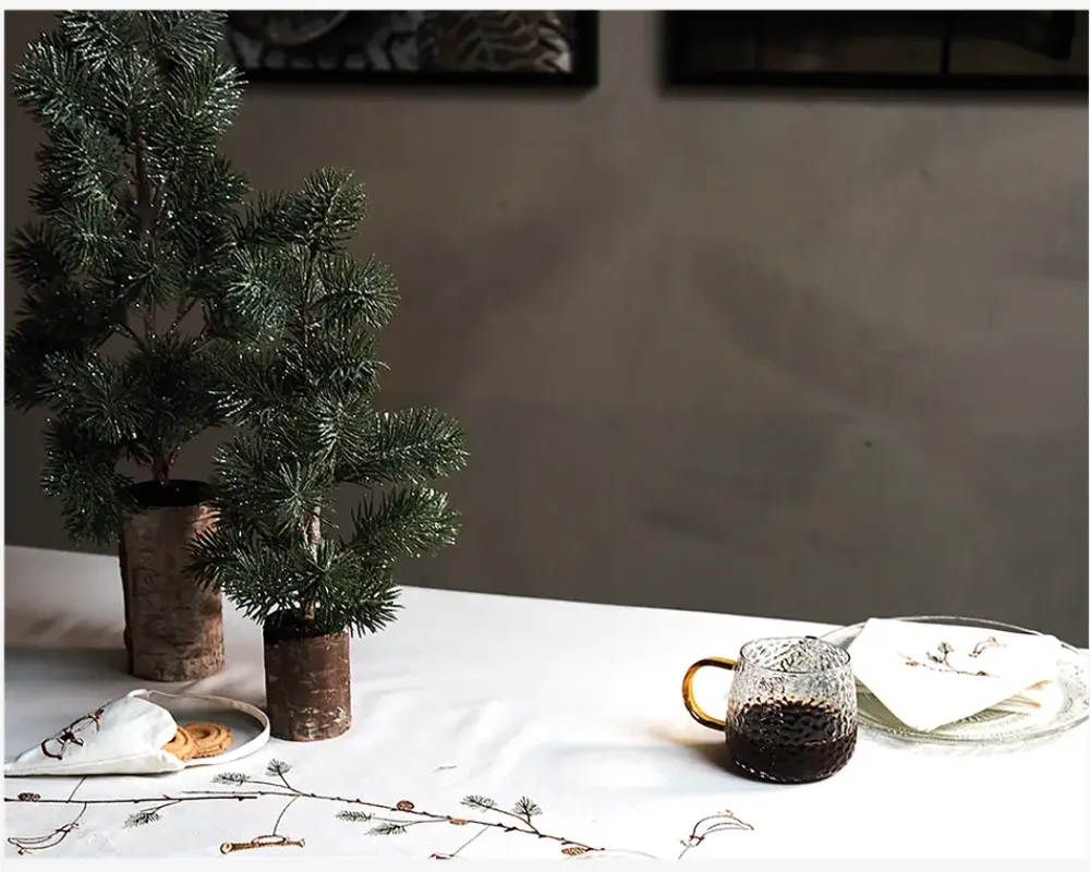 Online Daells Bolighus Grantræ m/fod plastik H.40 cm