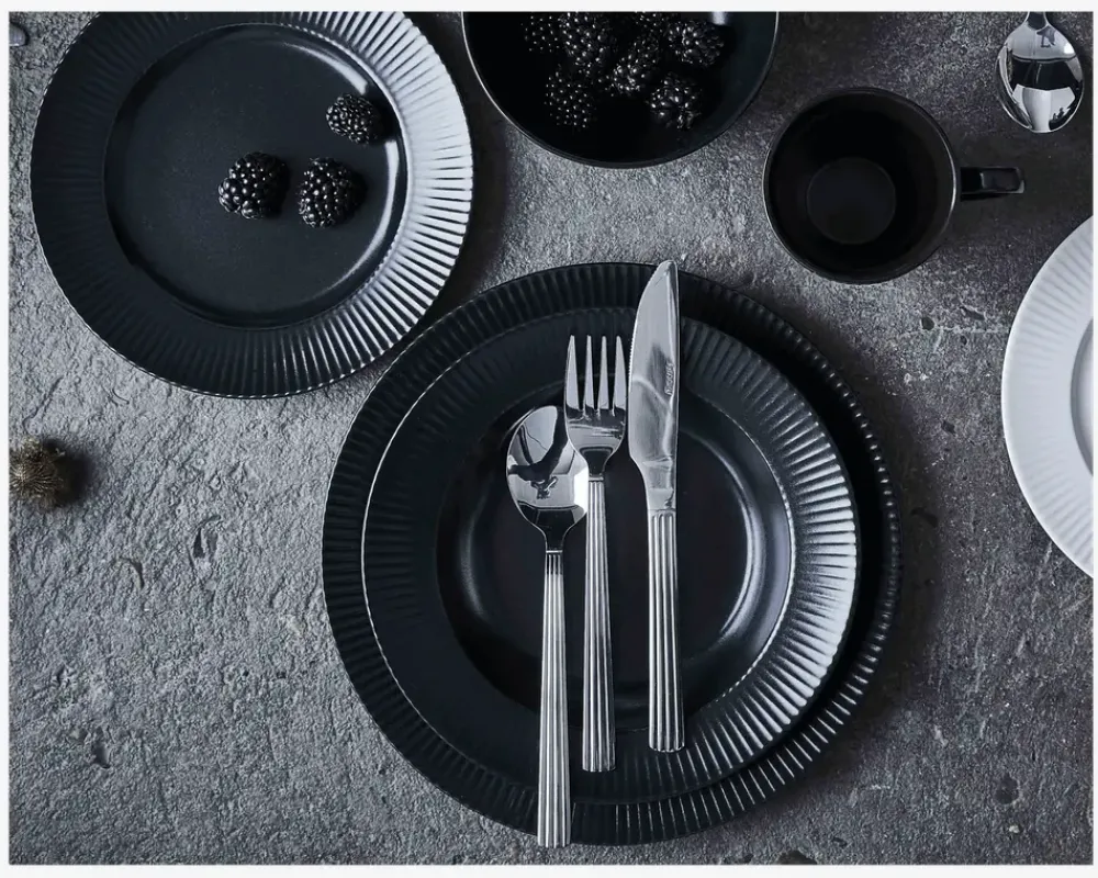 Outlet Daells Bolighus Groovy Midd. Tallerken Ø27 cm Sort