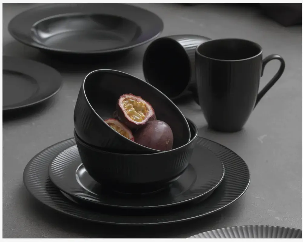 Outlet Daells Bolighus Groovy Midd. Tallerken Ø27 cm Sort