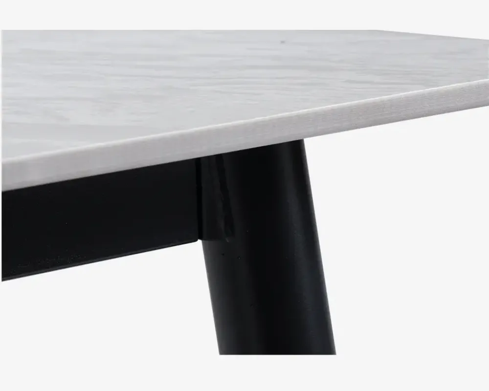 New Daells Bolighus Køkkenbord i hvid med sort stel 70 x 120 cm