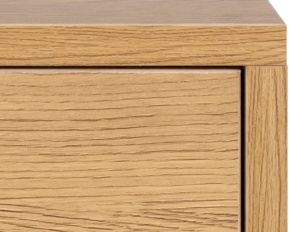 Daells Bolighus Sengebord Cholet med 1 skuffe vild eg kunstfiner