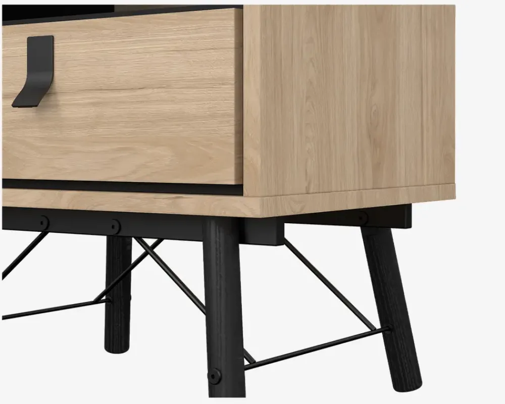 Online Daells Bolighus Sengebord Ry m. 1 skuffe og 1 hylde eg