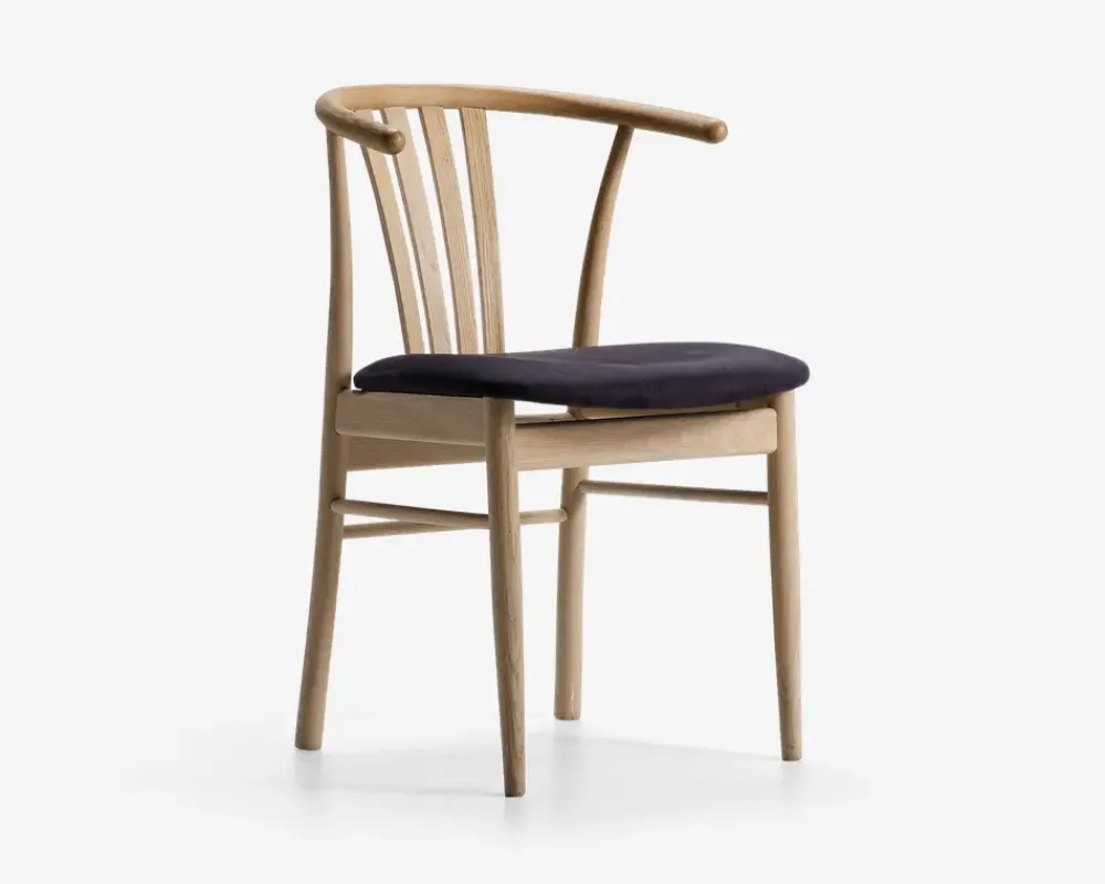 New Daells Bolighus Spisebordsstol i massiv eg