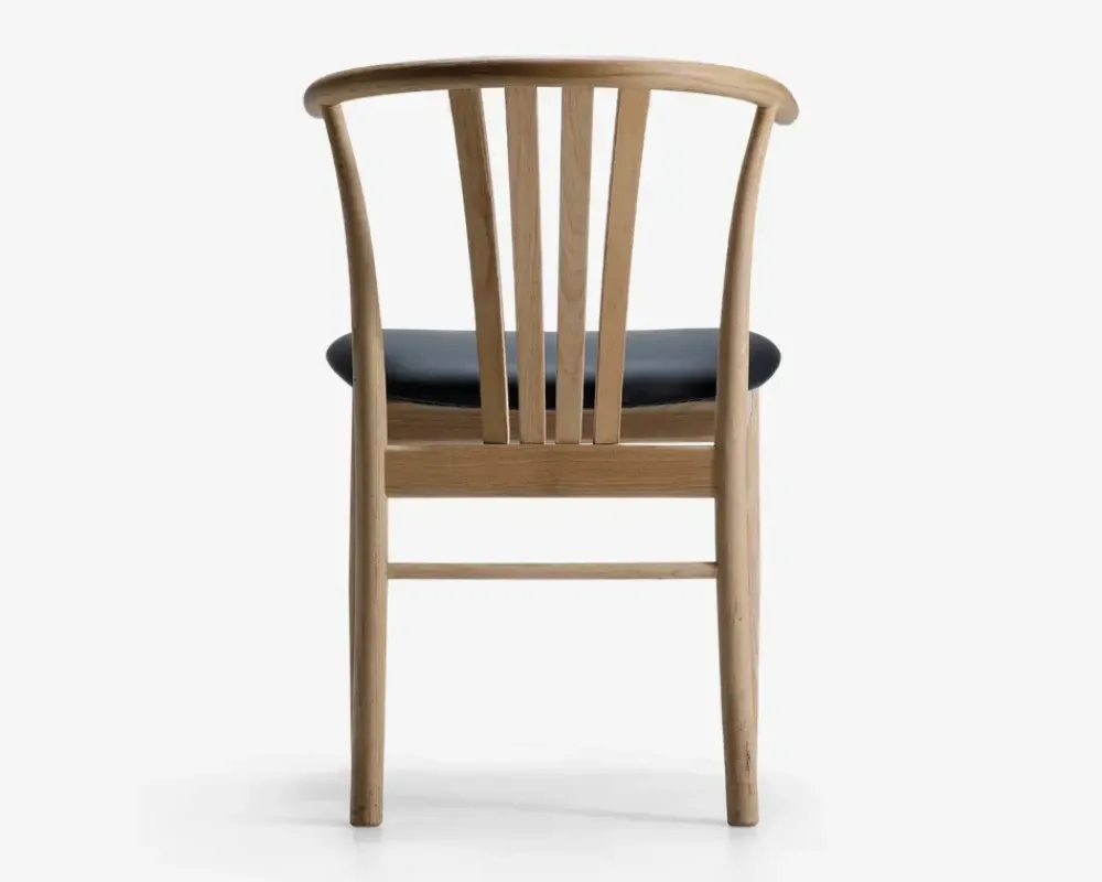 Clearance Daells Bolighus Spisebordsstol i massiv eg