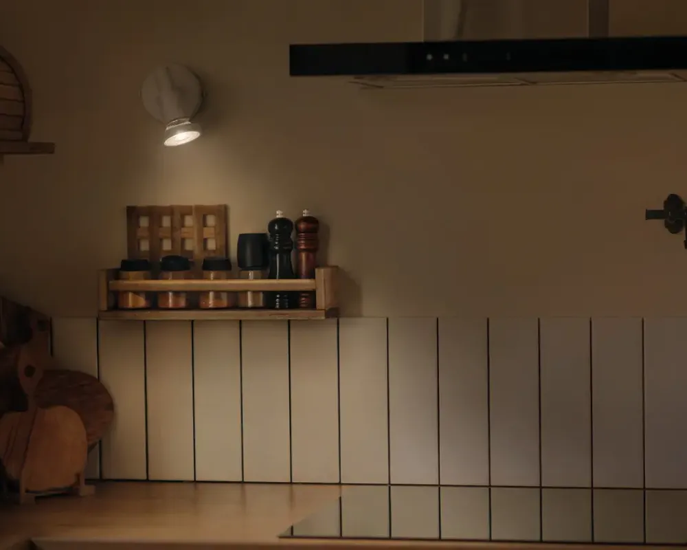 Outlet Daells Bolighus Spot 1xGU10 hvid L.8 cm