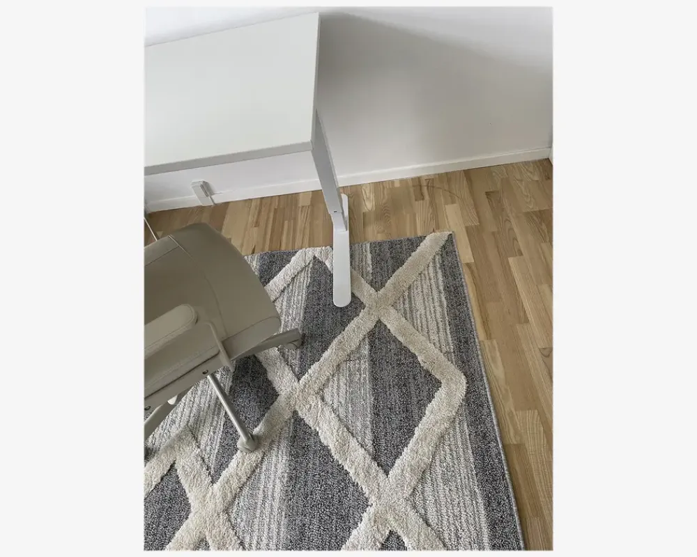 Online Daells Bolighus Tæppe Pisa mørkgrå/hvid 140 x 200 cm