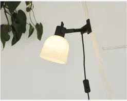 Online Daells Bolighus Væglampe Glow sort/opal klemme Ø.15 cm